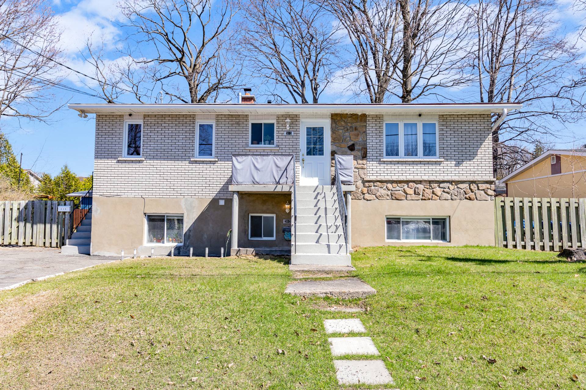 313 - 315 20e Avenue