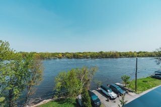 Vue sur l'eau