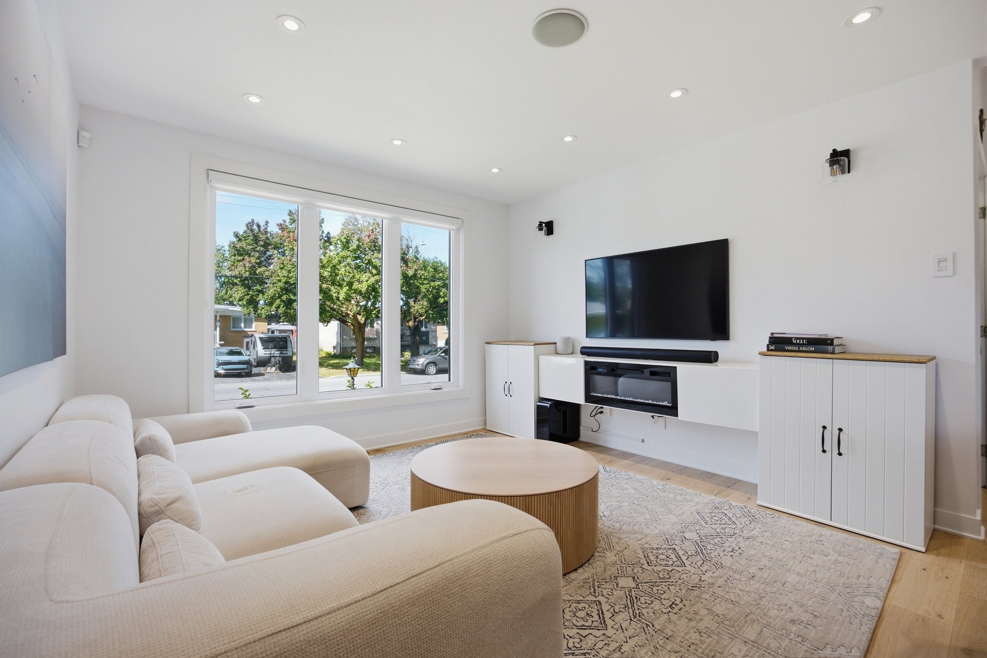 2420 Rue d'Auvergne — photo 2