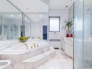Salle de bains attenante à la CCP