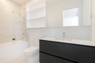 Ensuite bathroom