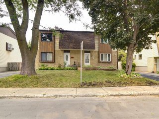 3595 Rue Charron