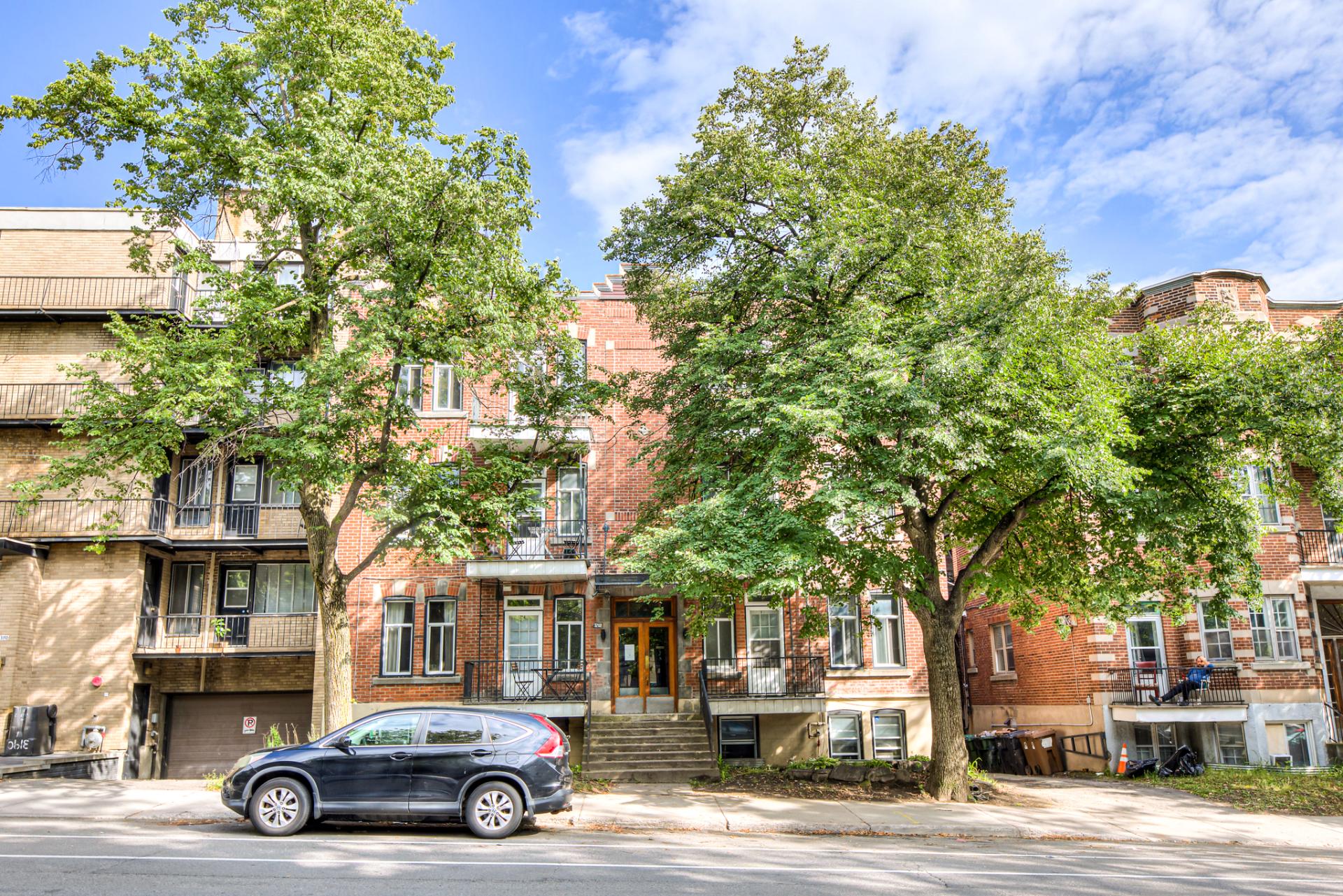 3202 Boul. Édouard-Montpetit