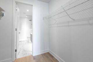 Walk-in closet