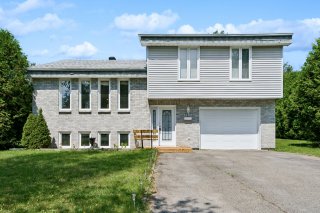 1447 Rue du Bosquet