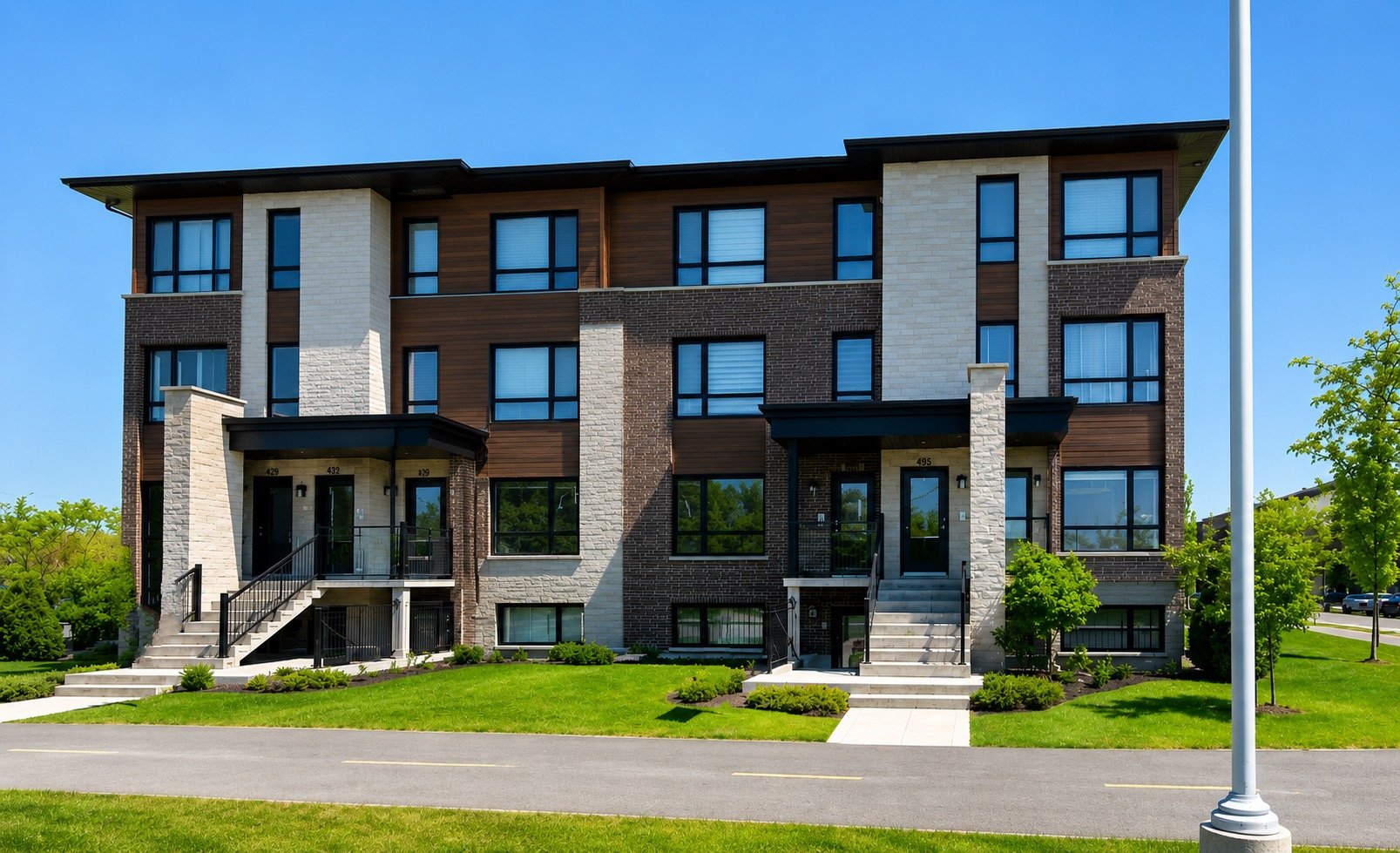 4205 Rue Bernard-Hubert