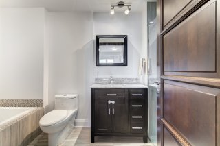 Salle de bains attenante à la CCP