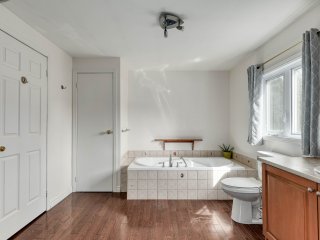 Ensuite bathroom