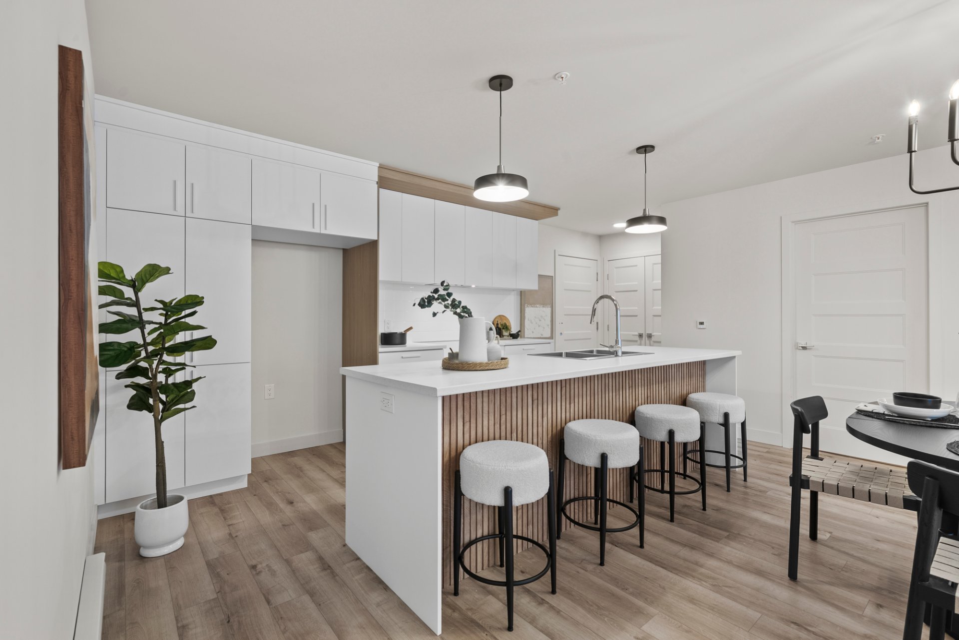 #103 1655 Rue Bossé