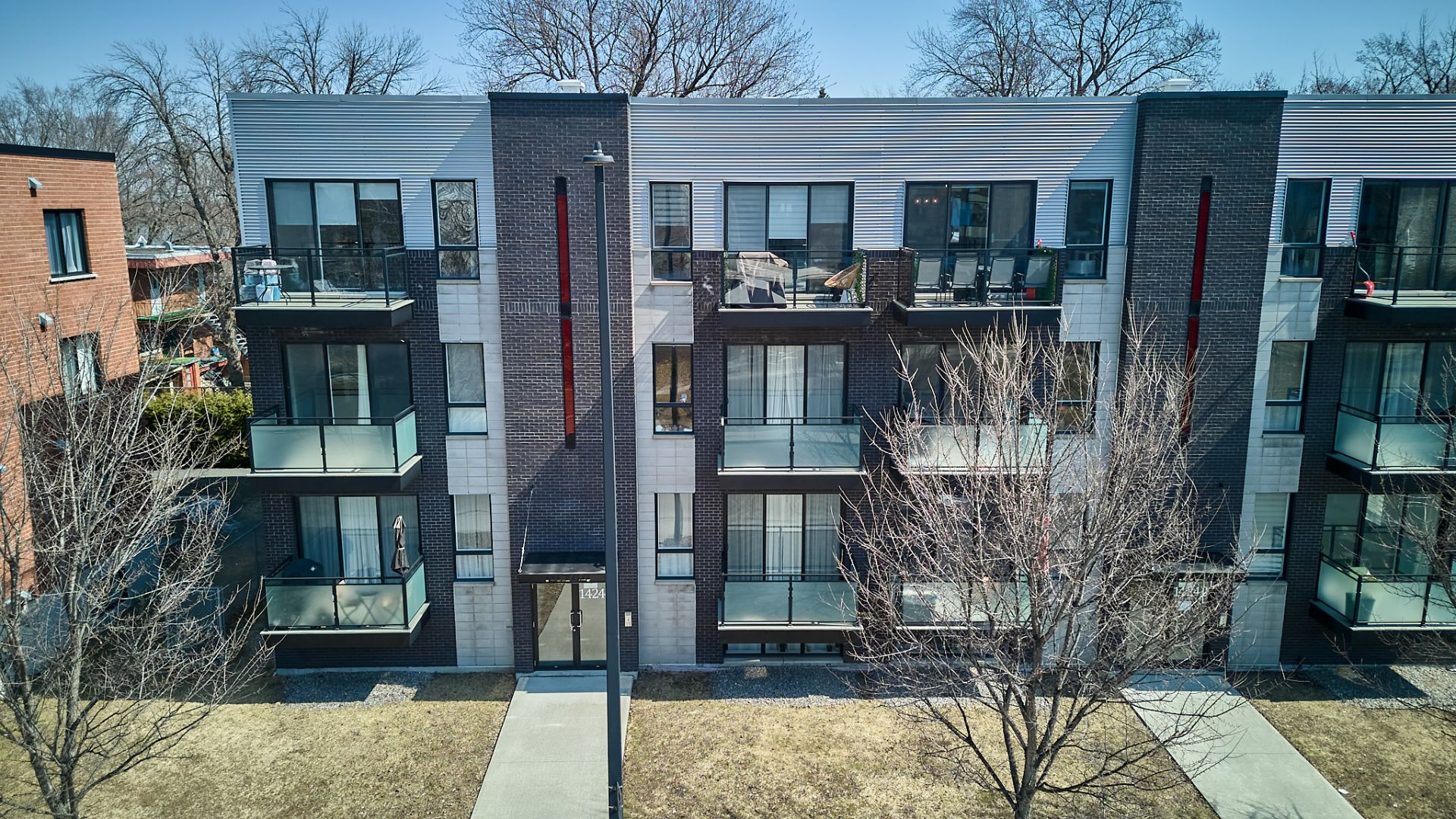 #301 - 14244 Rue Notre-Dame E.