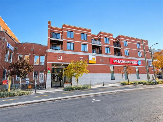 #301 - 1950 Rue De Champlain