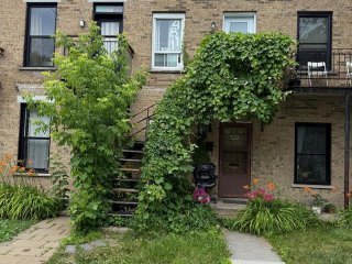 4809 Rue Boyer