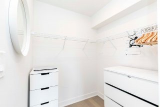 Walk-in closet