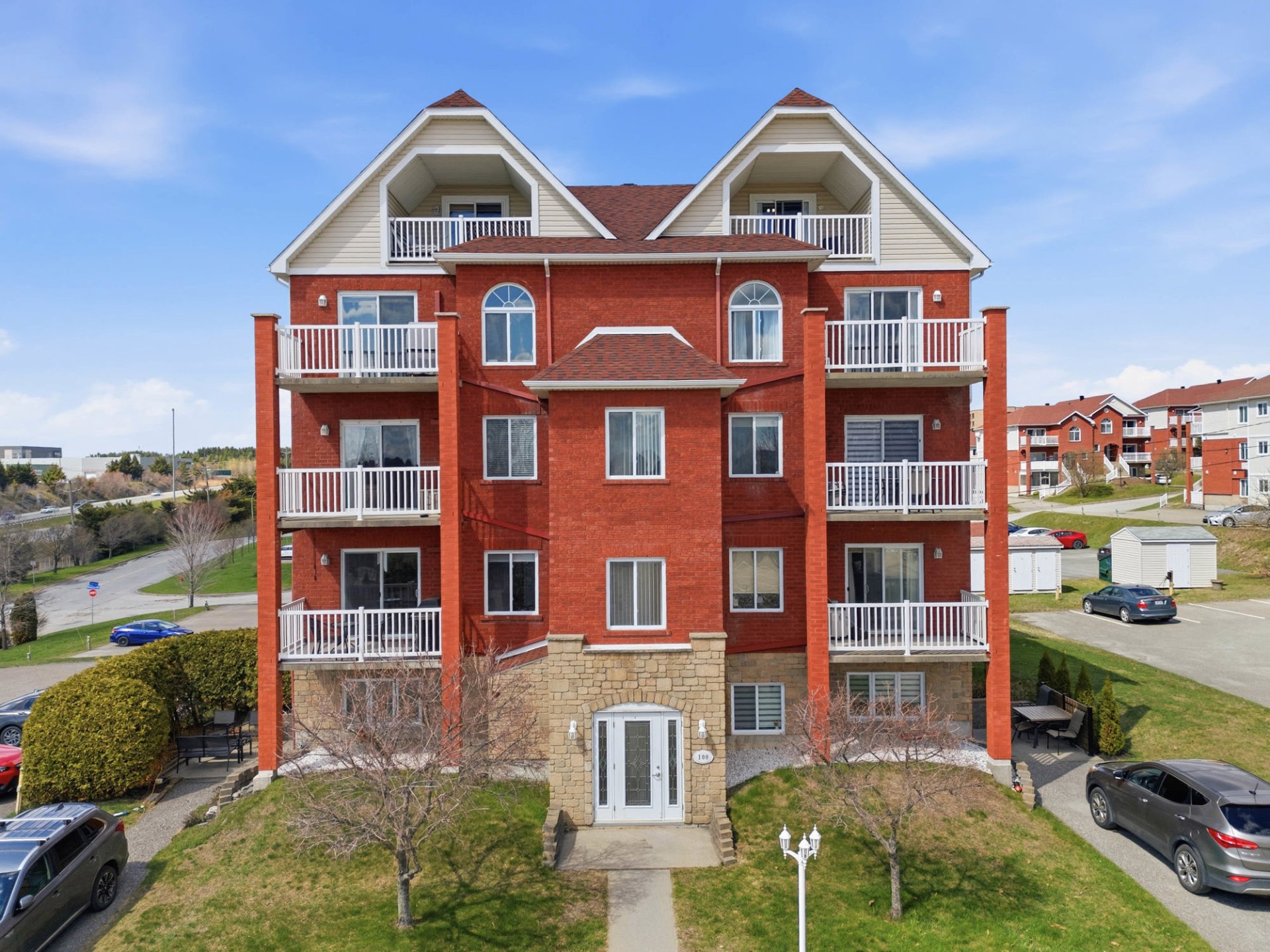 #105 - 3490 Rue Thérèse-Casgrain
