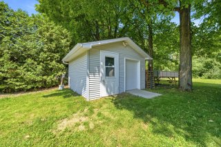Shed