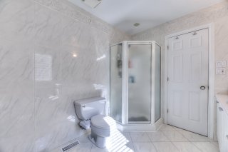 Salle de bains attenante à la CCP