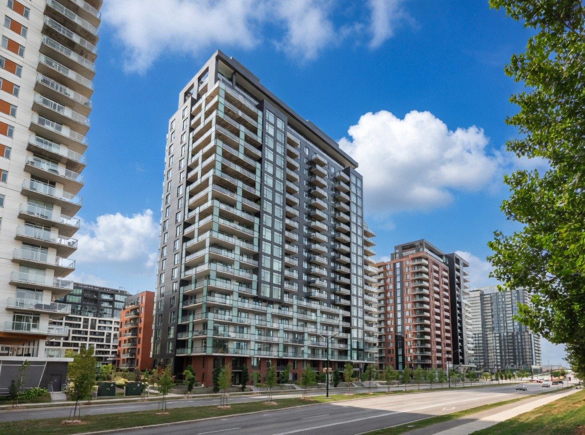 #810 - 5505 Boul. du Quartier