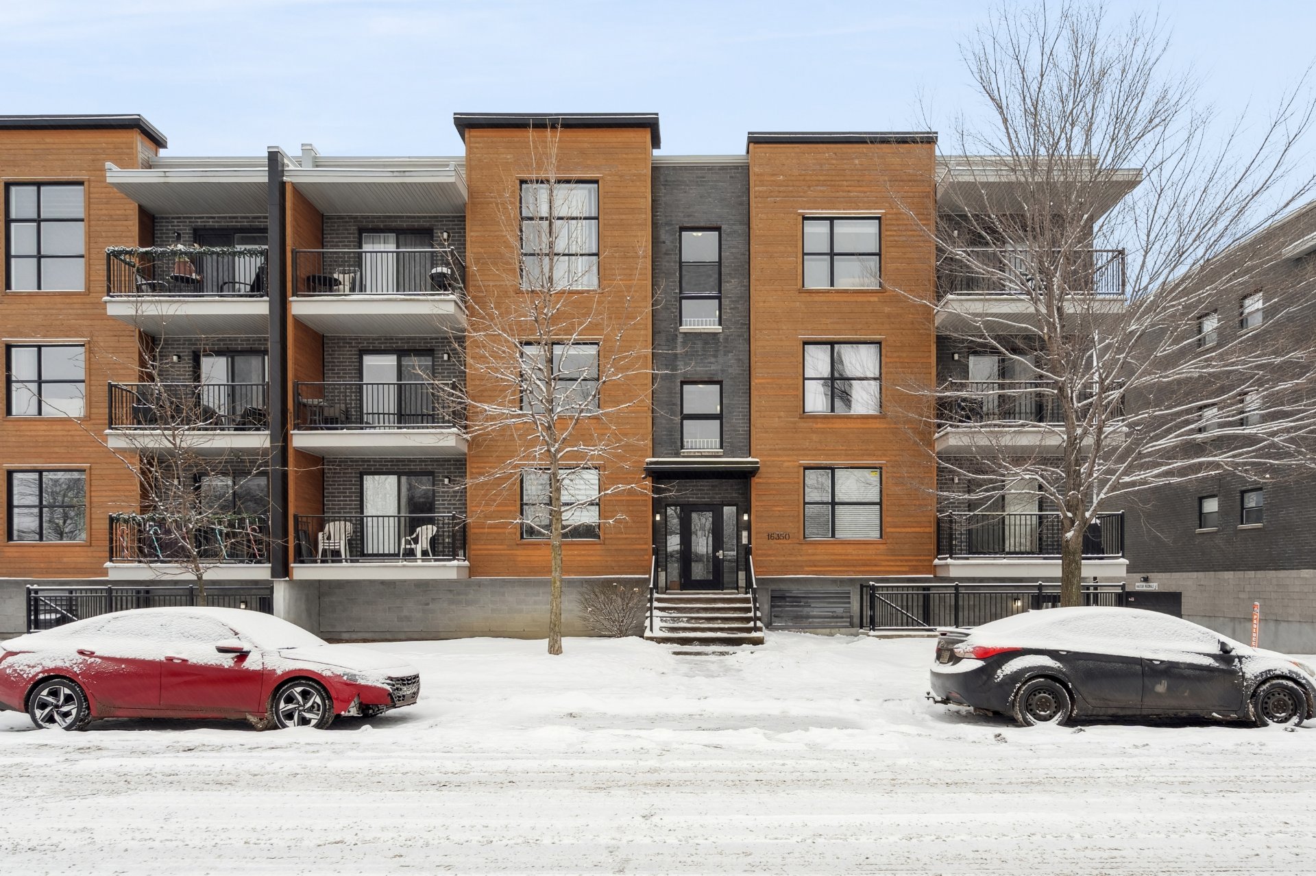 #202 - 16350 Rue Sherbrooke E.