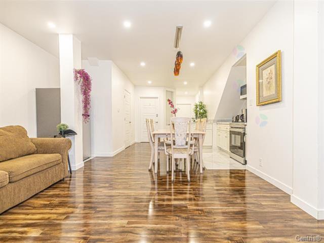 #1 - 329 Rue du Square-St-Louis