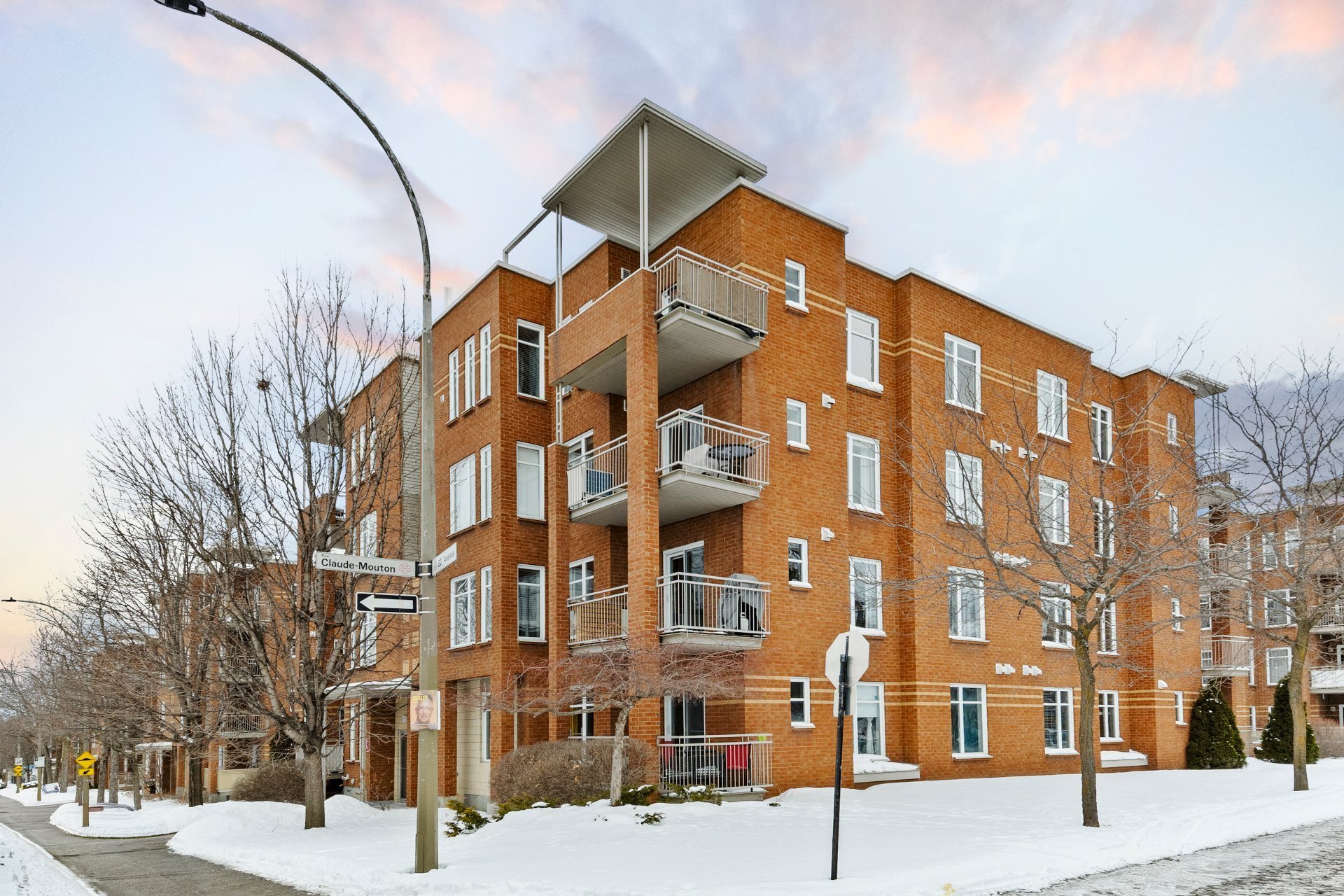 #102 - 6341 20e Avenue
