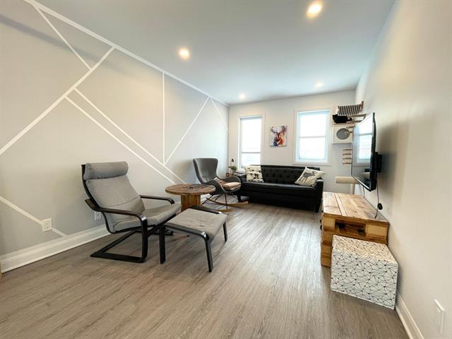 1693 Rue Godin