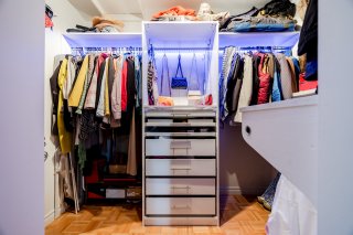 Walk-in closet