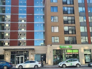 #712 - 1225 Rue Notre-Dame O.